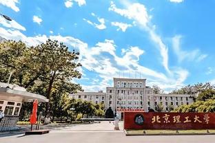 女友搂腰！不羡鸳鸯不羡仙，羡慕哈弗茨的每一天